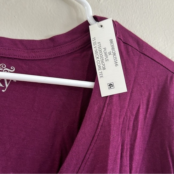 🆕2 Terra & Sky Women's semi-fitted Plus Size V-Neck Short Sleeve shirts size 1X - Picture 6 of 12